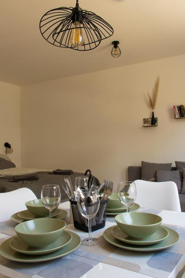 Modern - Neu - Gemutlich - Self Checkin - Zentral - Strassenbahn 38 Zum Ring Apartment เวียนนา ภายนอก รูปภาพ